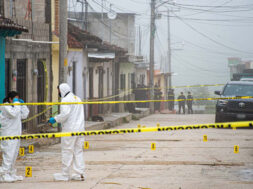 8FF8840F-CB73-4072-8868-7EF3336BC647