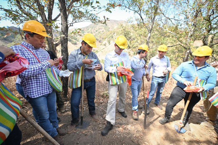 Secretario de Seguridad Óscar Alberto Aparicio Avendaño acompañó al gobernador Eduardo Ramírez Aguilar al inicio de los trabajos de prevención de incendios
