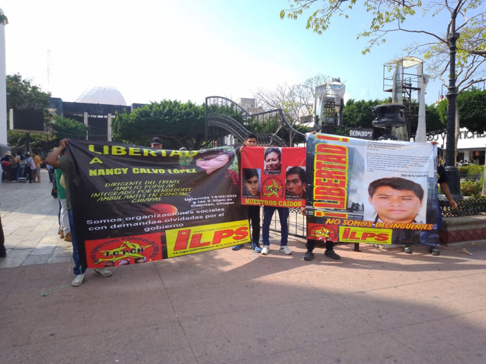 Familiares de líderes ambulantes detenidos en Comitán exigen justicia