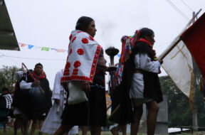 BD85BB2E-5160-4557-B870-C04E8BCD75F8