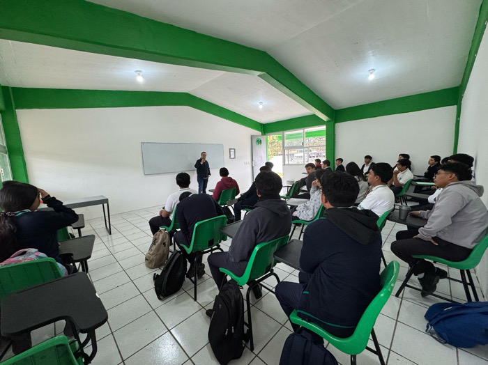 Inician clases en 25 planteles los trabajadores de CONALEP-Chiapas