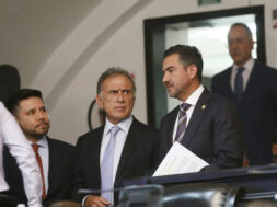 EB465667-3678-4911-8339-5665803F5EFB