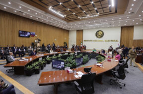 906DFB38-D776-46E0-9421-A892BD80CAF8