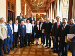 9EA90040-8BF1-4CBF-A327-E2A76FD9F8E9