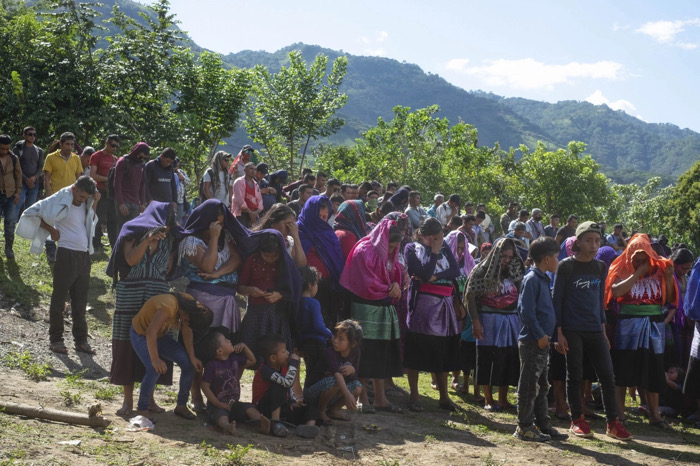 Impiden recorrido de la Sedena y lesionan a militar en Pantelhó