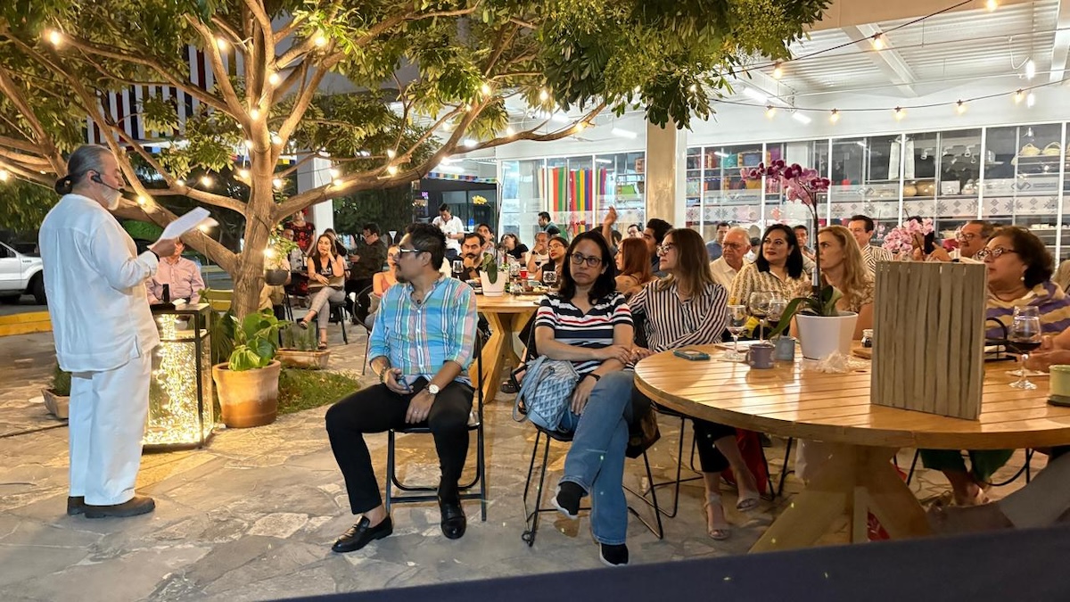 Gratitud por la palabra y la amistad poética