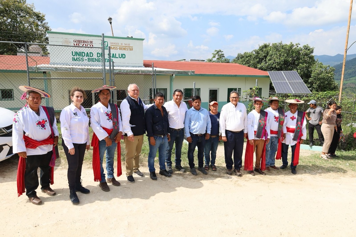 Entregan autoridades del IMSS equipo médico en el Hospital Rural de Guadalupe Tepeyac