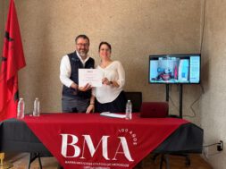 17BE638D-293B-4FF3-B339-00F6573F45EE