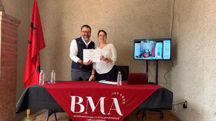 La elección judicial exige corresponsabilidad de la comunidad jurídica: Gilberto Bátiz dialoga con la Barra Mexicana de Abogados en Guanajuato