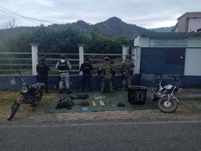 En operativo interinstitucional aseguran artefactos explosivos y arsenal en Chicomuselo