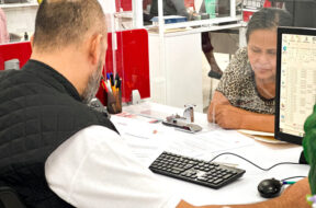 702A1F33-EA1A-4F06-B72B-342C17EA3BD6