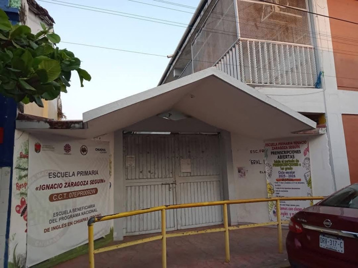 Desalojo de escuela primaria en Pijijiapan pone en riesgo a niños