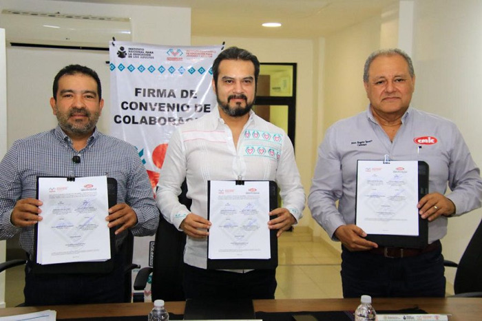 Se suma el sector de la construcción a la Alfabetización de Chiapas