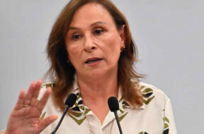 0CCCB3B3-01DA-489D-A4B2-C7D7A4826815