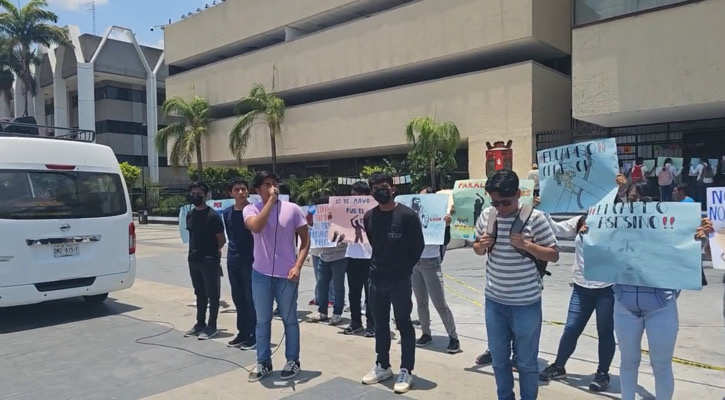 “No fue un accidente”: normalistas rechazan versión oficial 