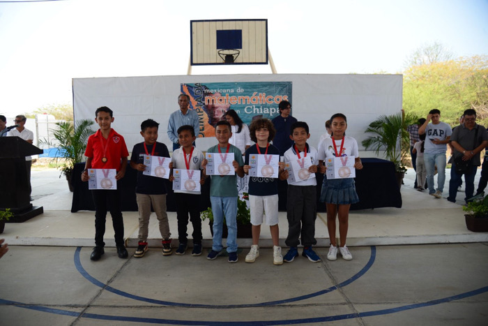 Se realiza en la UNACH la premiación de la fase estatal de la Olimpiada Mexicana de Matemáticas para Educación Básica