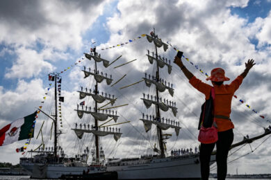 1F1A56C5-4AC9-4F3C-A7EC-A9582AC6F5BD