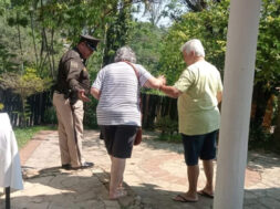 2EB2FF3E-FFC2-4AC0-81C8-07DA6C5220A0