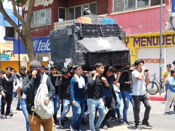 Piden justicia por muerte de normalista en Tuxtla; señalan uso excesivo de la fuerza