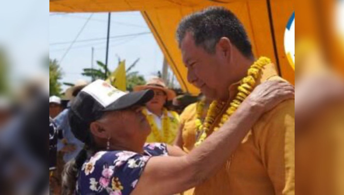 Asesinan a exalcalde del PRD en Oaxaca; señalan posible implicación de un policía