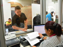 60CAD77D-712E-4336-B569-E0C80BD72154