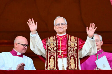 72F5DE39-A3F2-4087-A61E-1C69A9608F81