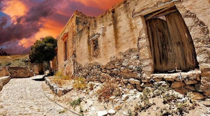 Un tal Pedro Páramo / A Estribor