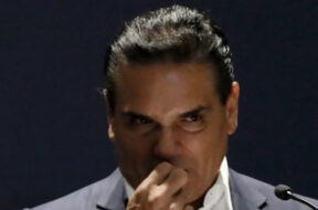 887EE29E-9558-4CAD-98BB-4B92B5556248