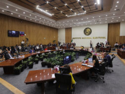 9135C7C3-D740-437F-96B2-E888EC913639