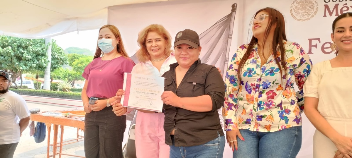 AMMJE Tonalá recibe reconocimiento por impulsar el empleo y empoderar a las mujeres en Chiapas