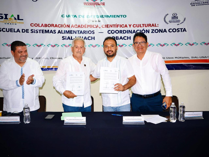 Más beneficios a la comunidad educativa del Cobach en las zonas Costa e Istmo Costa