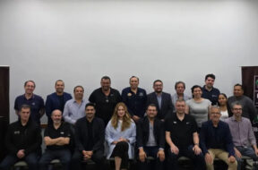 B2AB87DF-2B97-4E8D-AB02-5807360809F6