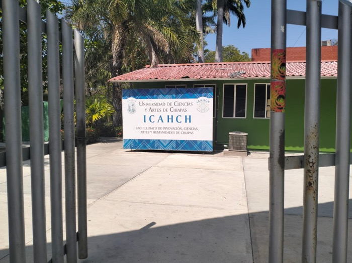 Problemas administrativos y económicos afectan al bachillerato Icahch, alertan