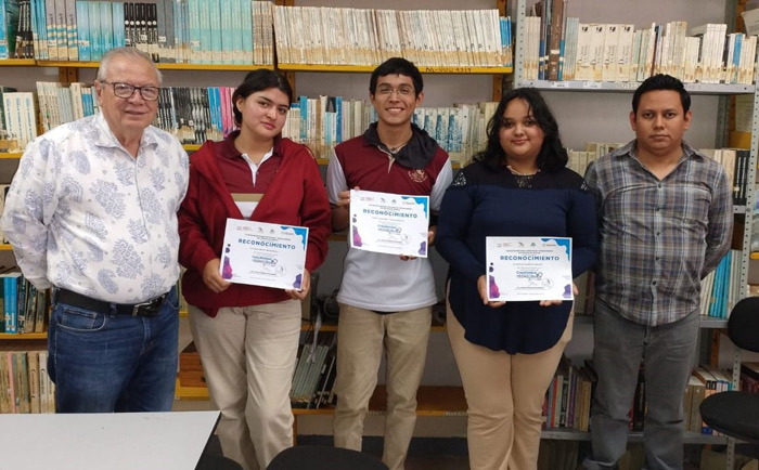 Interfaz biomédica portátil creada en el CECyT 14 Jesús María Garza competirá a nivel nacional