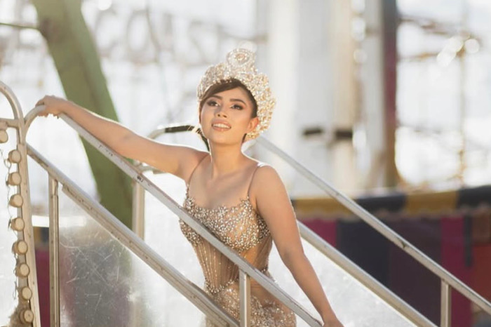 Ariana, reina de belleza / Al Sur con Montalvo