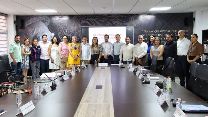 Encabeza Roger Mandujano reunión con integrantes del Sector Estratégico de Planeación de Educación