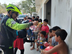 E293BBB2-7F8A-4D0D-AD5E-A606E5386F13