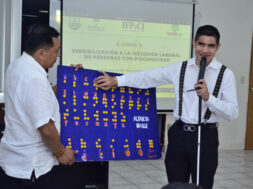 E52C6581-DDAC-4A09-92EF-478837670292