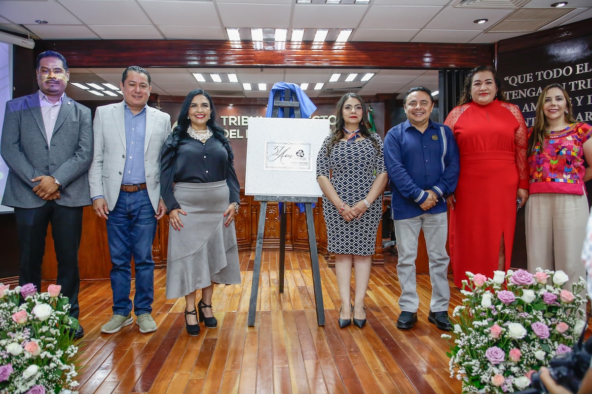 Participa Juan Carlos Moreno en la Ceremonia Conmemorativa del XXXI Aniversario de la Fundación del Tribunal Electoral del Estado
