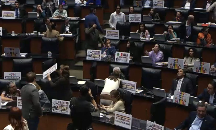 Aprueban nueva ley de telecomunicaciones; oposición denuncia espionaje y censura