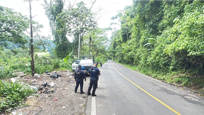 Localizan cuerpo en descomposición en arroyo de carretera Tapachula
