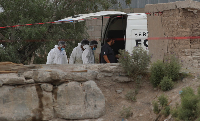 Tras hallazgo de 381 cuerpos apilados en crematorio; acusan negligencia criminal