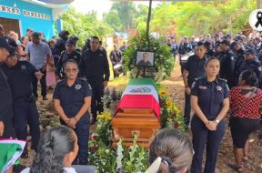 1D8EEC09-A6C8-4FBA-B2C2-53B39F079693