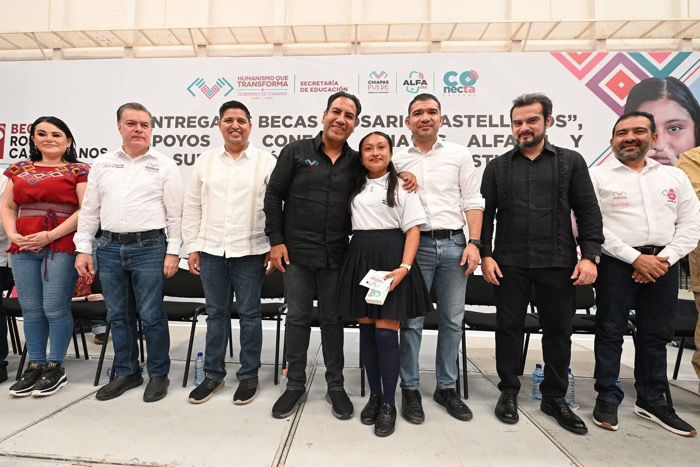 En Palenque, Eduardo Ramírez entrega apoyos educativos y reafirma compromiso con la transformación