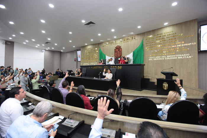 Congreso aprueba adiciones al Código Penal en materia de terapias de conversión