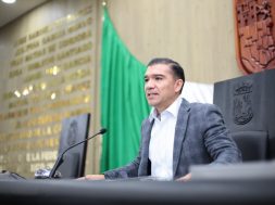 47D3A945-5E93-4E52-BD03-91AEC4ADACB9