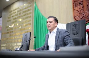 47D3A945-5E93-4E52-BD03-91AEC4ADACB9