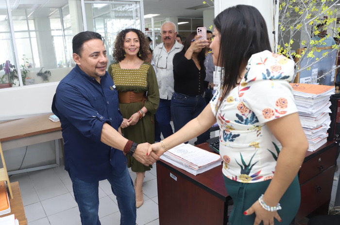 Juan Carlos Moreno Guillén recorre instalaciones del distrito judicial de Comitán