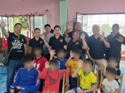 7AD1BAEF-F5BF-4A5D-B780-16394D878A4C