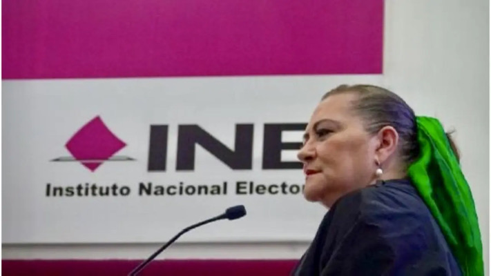 En calzones / La Feria